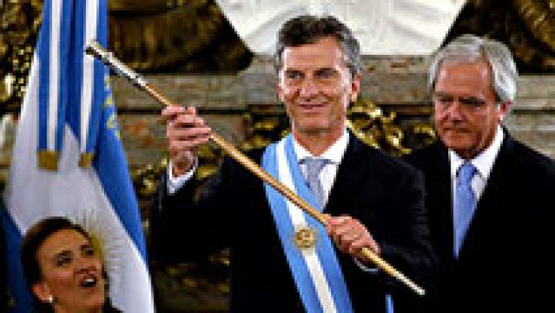 Macri ha instado a la unidad entre los argentinos durante su investidura