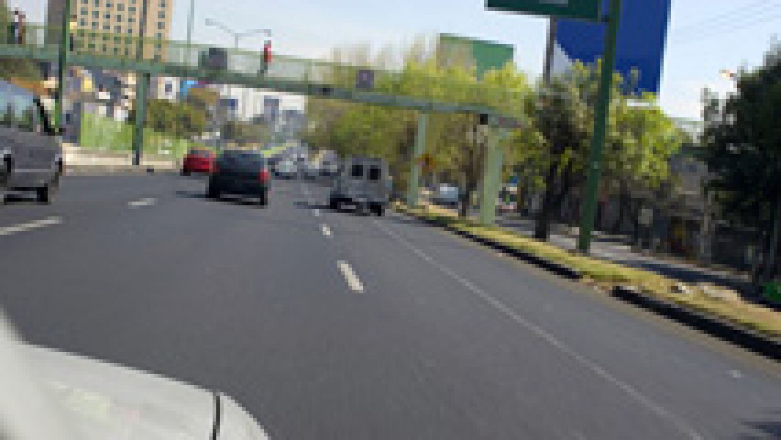 Telediario 1: En Ciudad de México circulan cinco millones de coches y nadie ha pasado un examen para conducirlos | RTVE Play