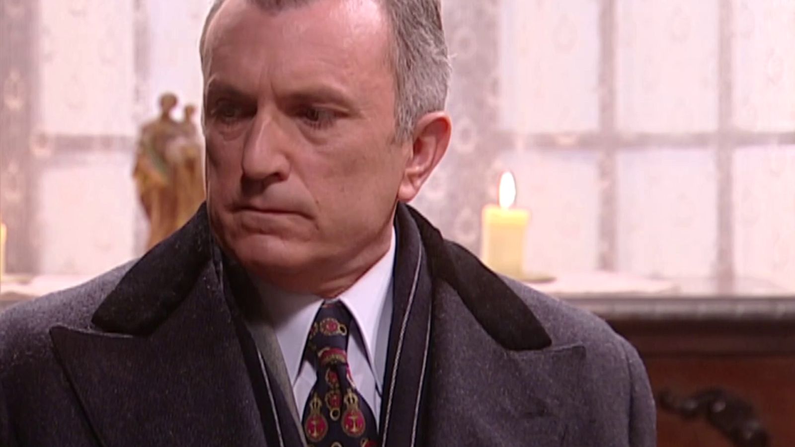 Amar en tiempos revueltos - T3 - Episodio 130 - Ver ahora