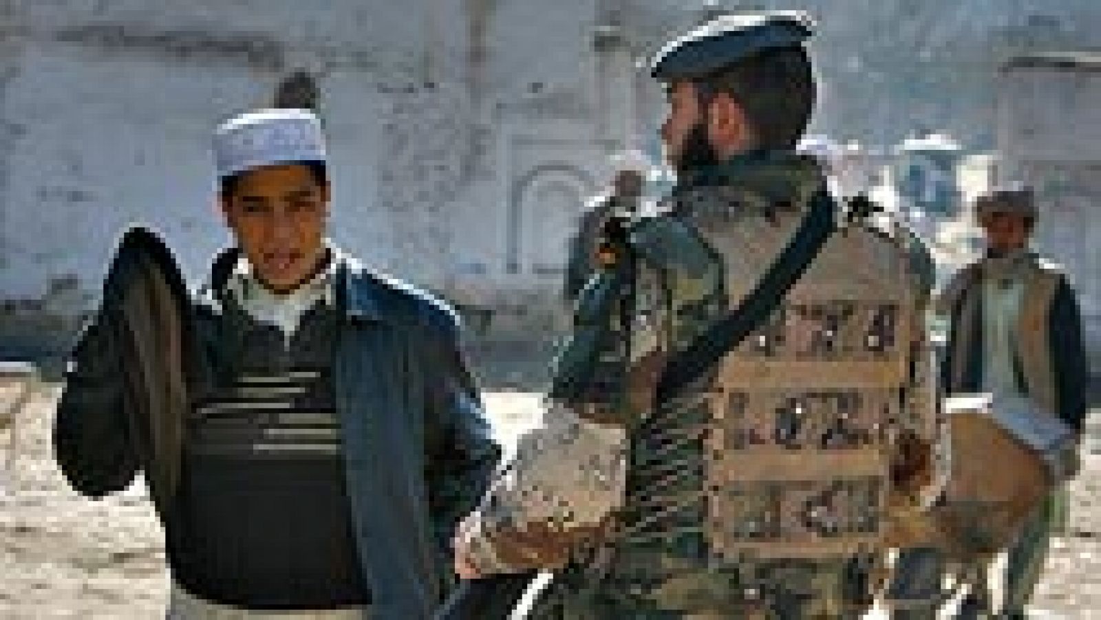 Telediario 1: Una veintena de militares españoles continúan desplegados en Afganistán | RTVE Play