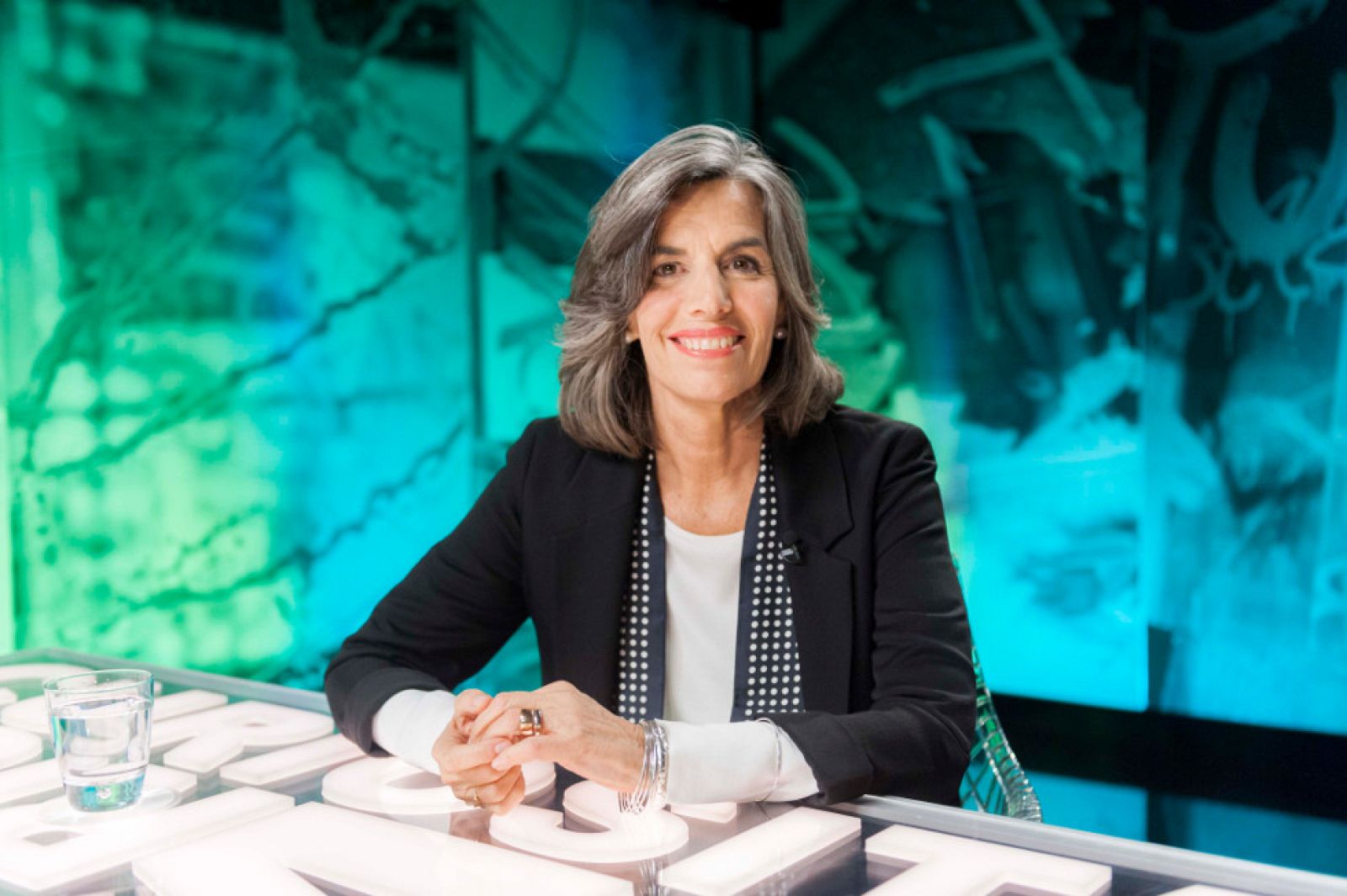 Noms propis: Nani Marquina - Una catifa per volar