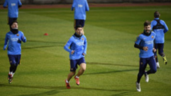 Telediario 1 - El Barça realiza en Yokohama su primer entrenamiento en Japón
