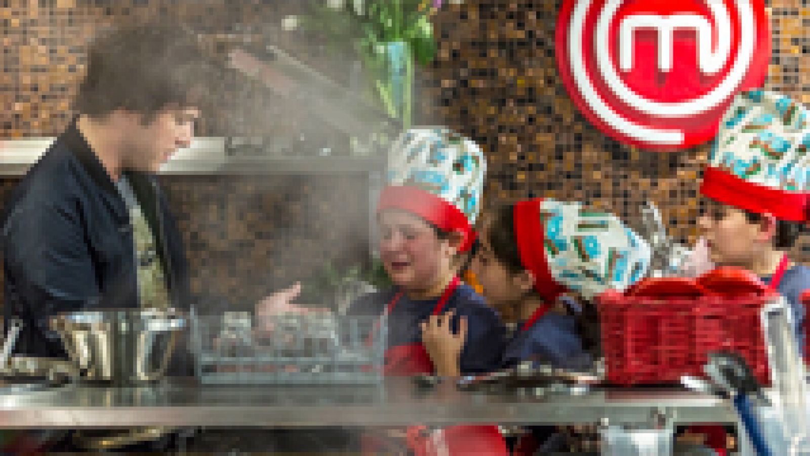 MasterChef Junior 3 - Cova se deja la piel en las cocinas