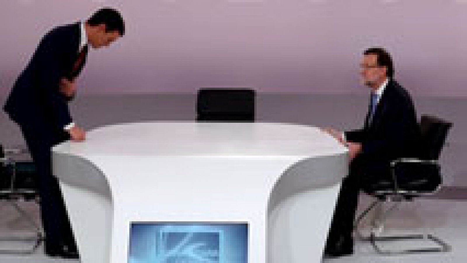 Telediario 1: Lo que esconden los gestos de Rajoy y Sánchez durante el debate  | RTVE Play