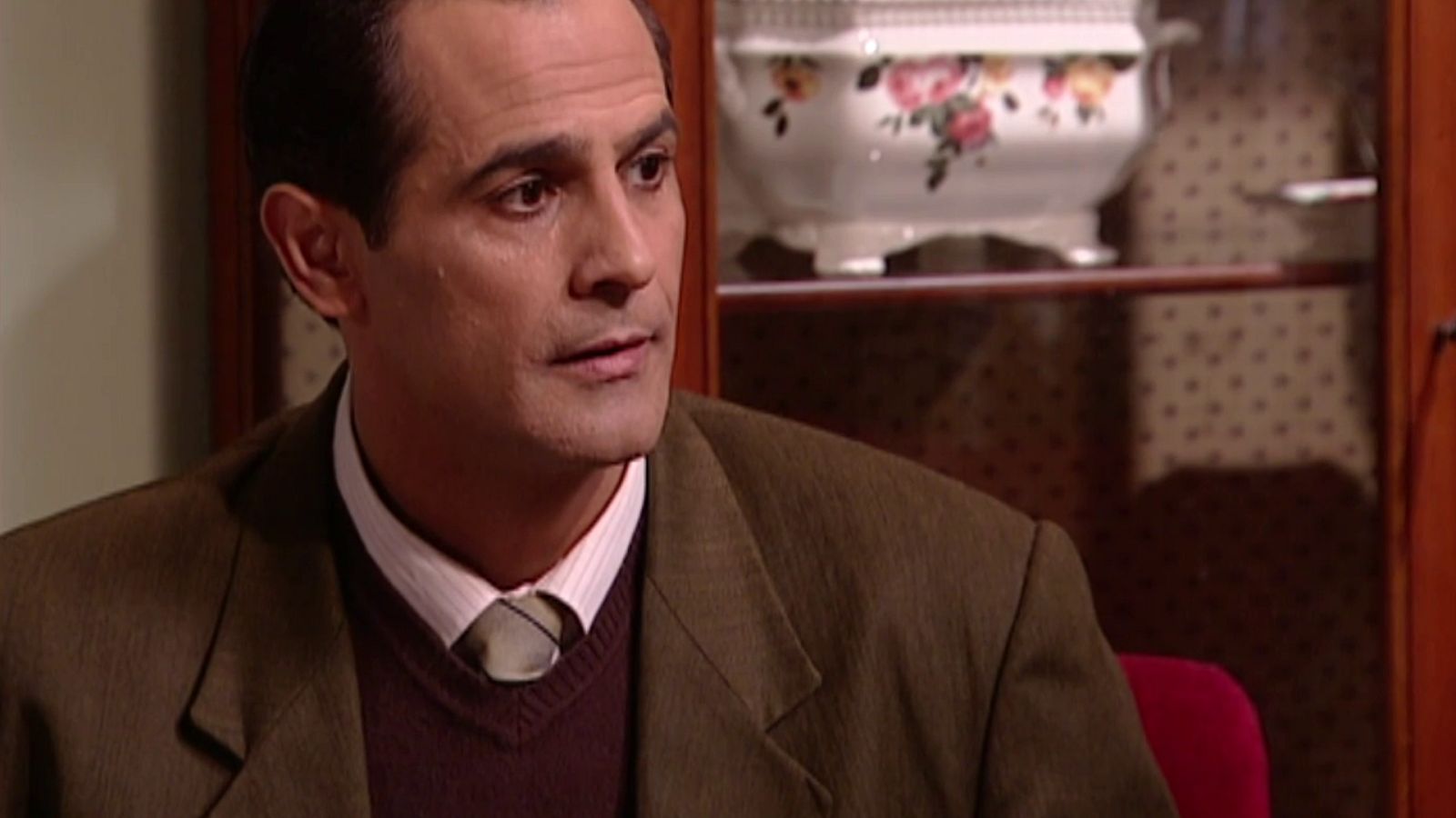 Amar en tiempos revueltos - T3 - Episodio 140 - Ver ahora