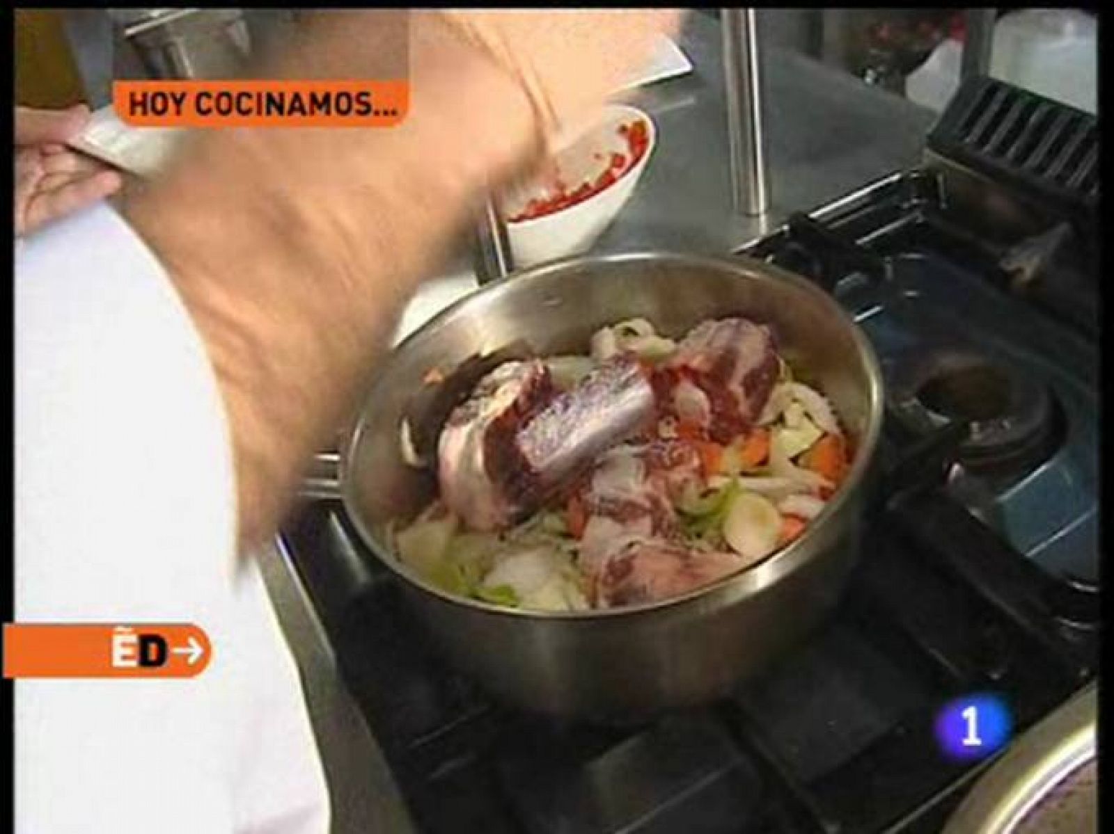 RTVE Cocina: Rabo de toro a la gallega | RTVE Play
