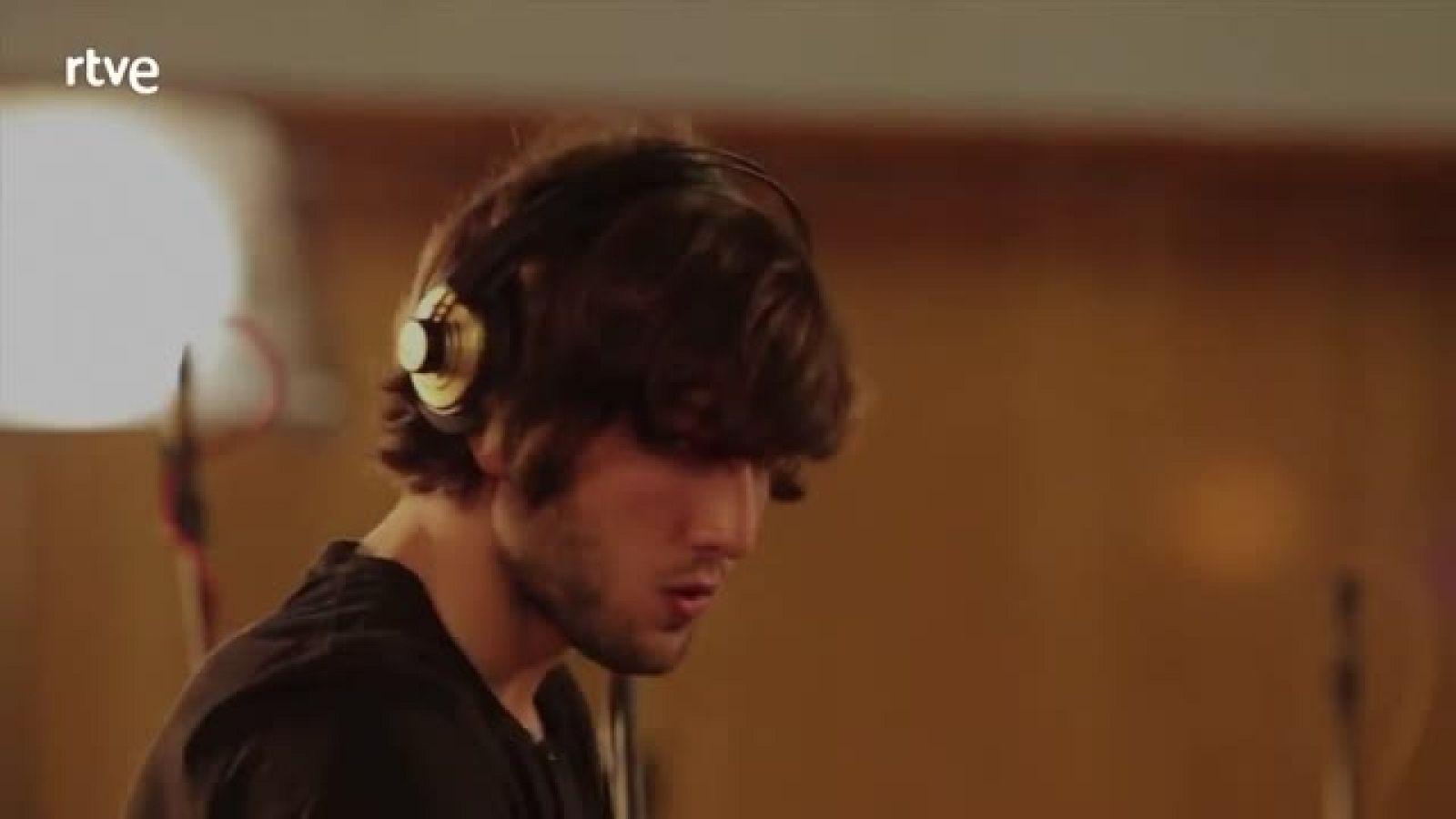 Lucas Vidal dirige la banda sonora del filme 'La fría luz del día' de Mabrouk el Mechri (2012)