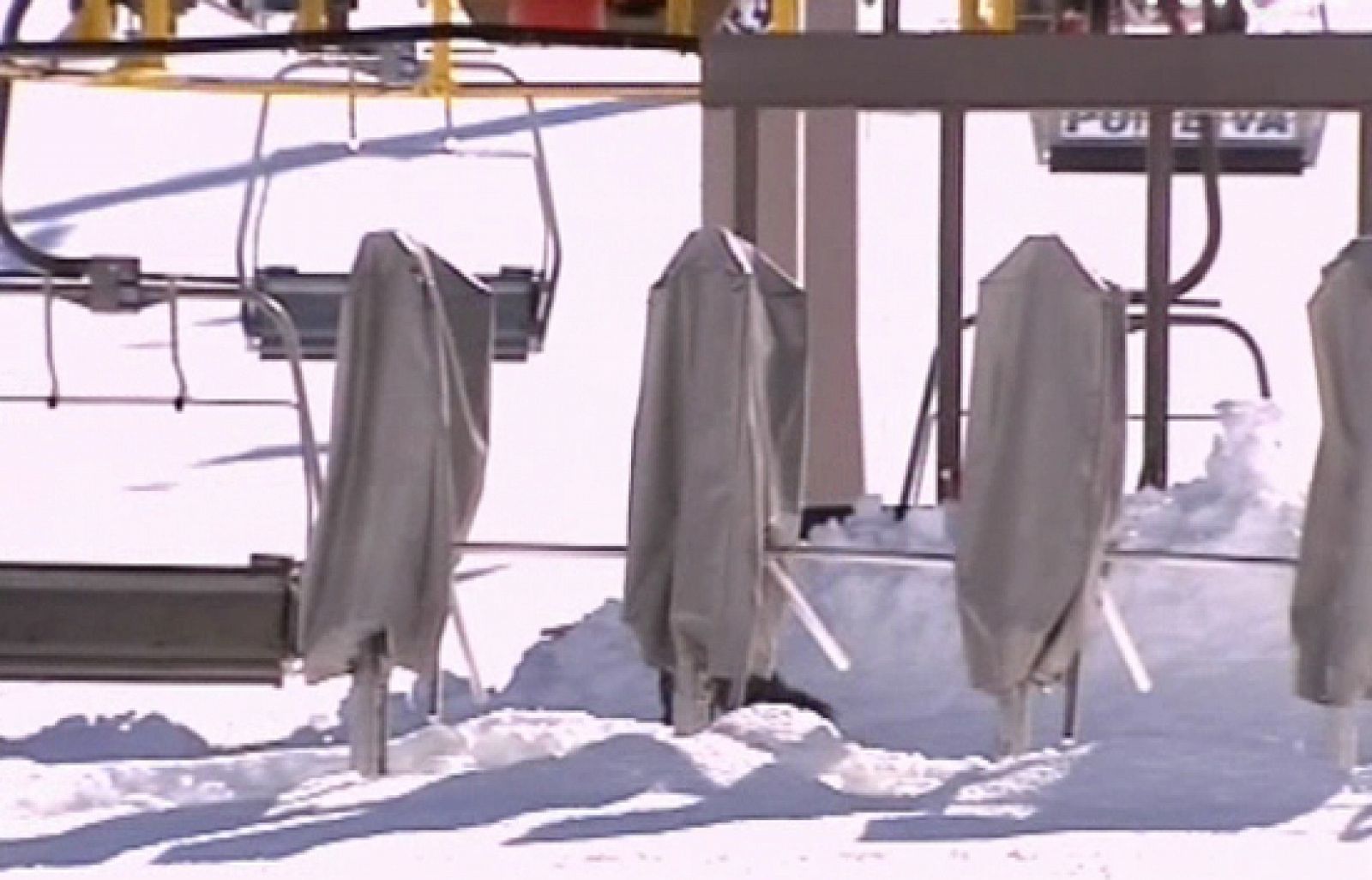 La temporada de esquí se adelanta, este año, gracias a las nevadas caídas en las últimas semanas