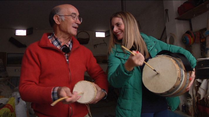 Aquí la Tierra - ¿Un membranófono de fricción?