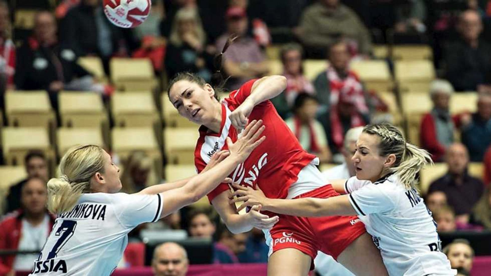 Balonmano - Campeonato del Mundo Femenino: 1/4 Final: Polonia - Rusia