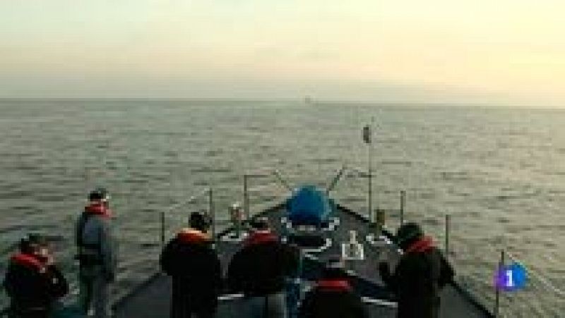 Un equipo de TVE participa en abordaje a un barco sospechoso de llevar droga
