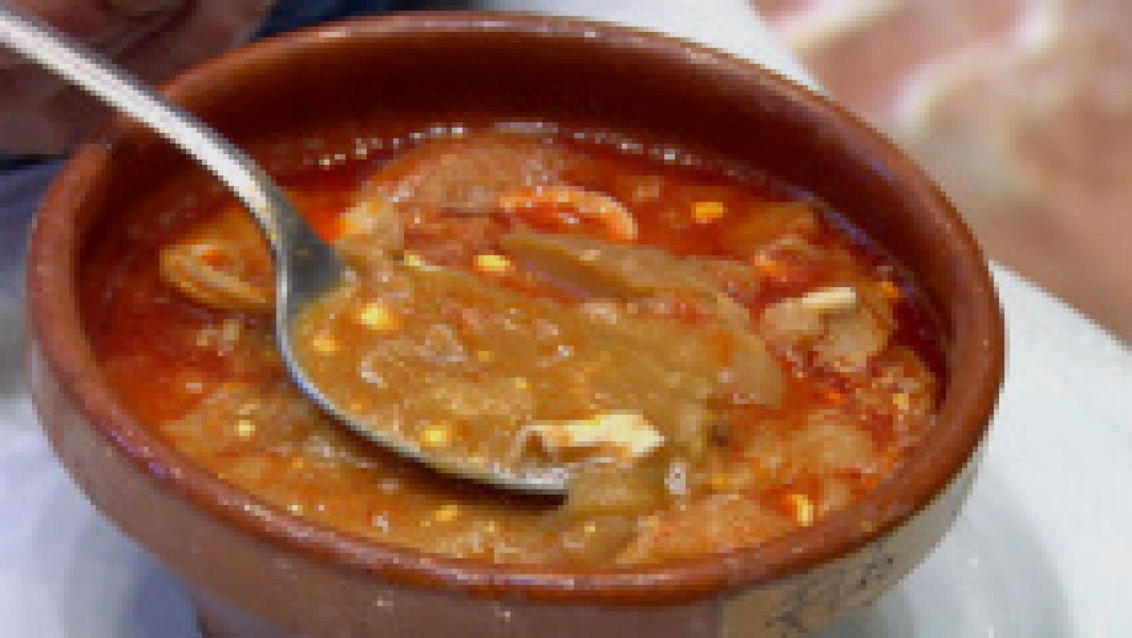 Cómo preparar sopa castellana