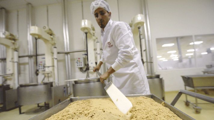 Telediario 1 - La industria del turrón mueve 400 millones de euros
