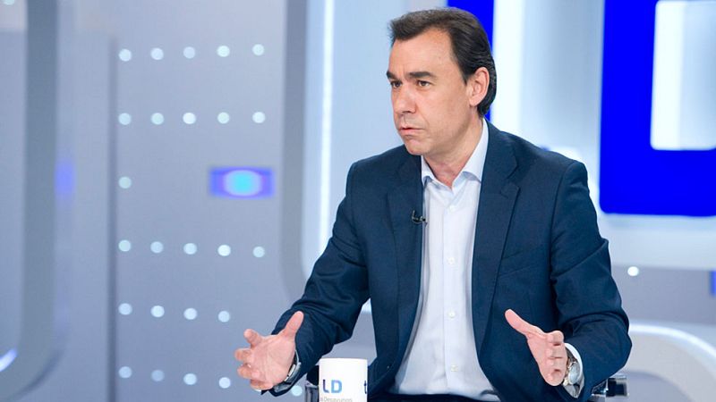 Martínez-Maíllo: "Resulta patético ver a Mas arrodillado ante la CUP, que es antisistema y es todo lo que no ha sido la ya desaparecida CDC"