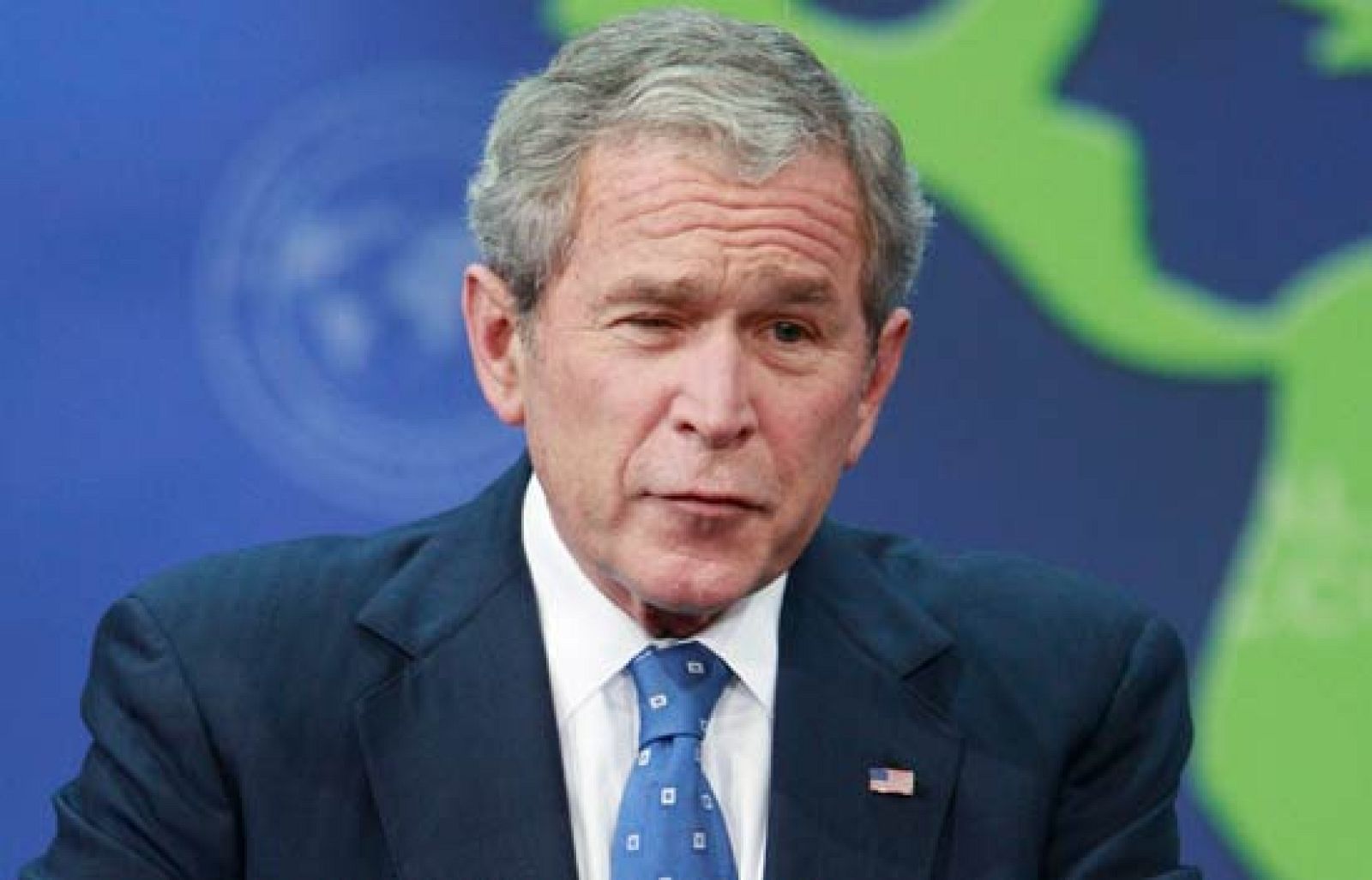 Bush afirma que se han logrado avances