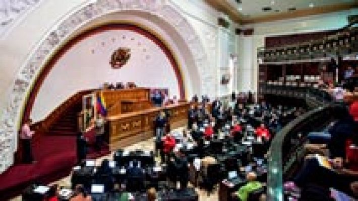 Asamblea de Venezuela nombra nuevos jueces para el Supremo