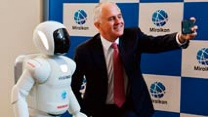 El gobierno de Japón favorece la integración de robots en tareas cotidianas