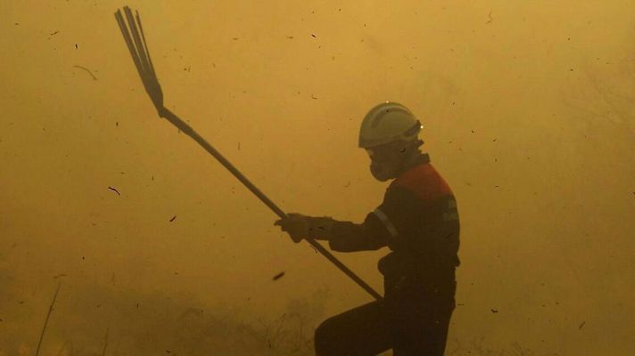 Telediario 1 - Varios focos continúan activos