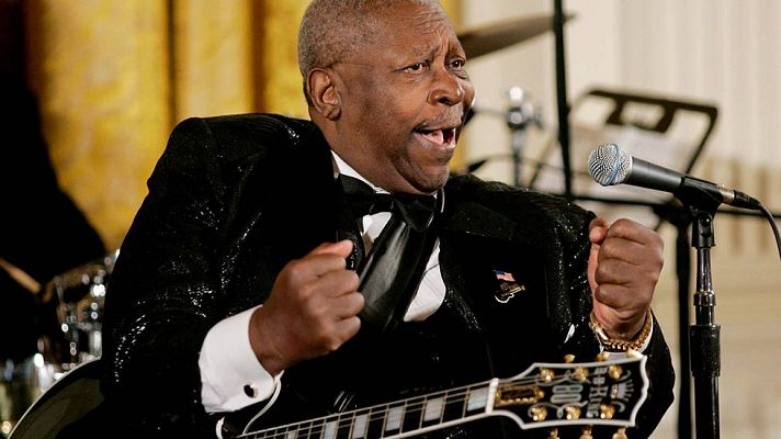 Telediario 1 - Grandes nombres de la música que nos dijeron adiós en 2015