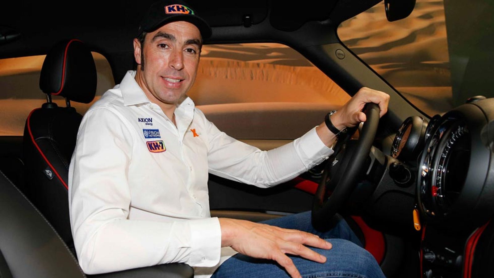 El bicampeón del Dakar, Nani Roma, ya ha partido hacia Buenos Aires, donde espera seguir dando guerra con su Mini.