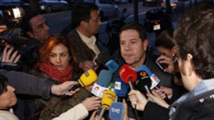 Sánchez y los barones del PSOE intentarán formar Gobierno si Rajoy no puede