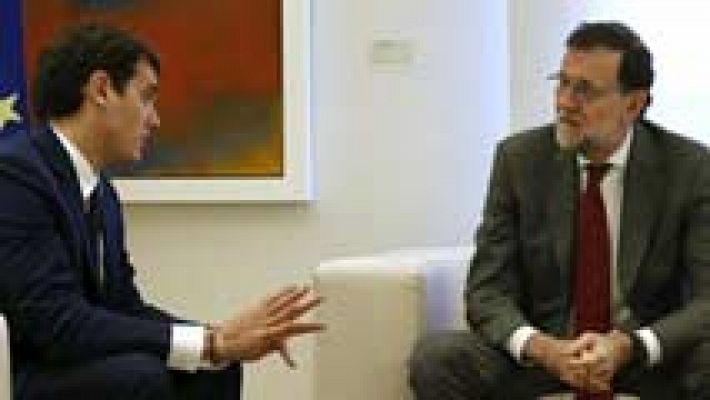 Rivera mantiene su oposición a la investidura de Rajoy