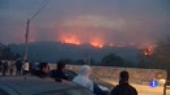 Decenas de incendios siguen activos en Cantabria