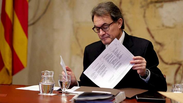 Telediario 1 - Artur Mas avisa a la CUP que puede forzar elecciones pero no cambiar la oferta de investidura