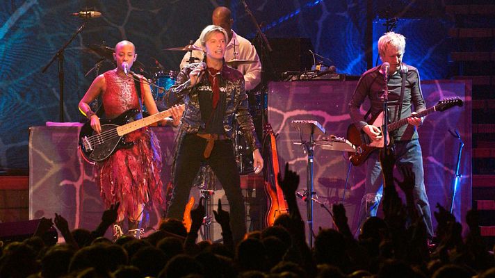 Telediario 1 - La música de 2016: Vuelve Bowie