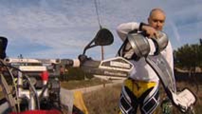 Telediario 1 - Alberto Prieto será el primer piloto en competir en el Dakar con un solo brazo útil