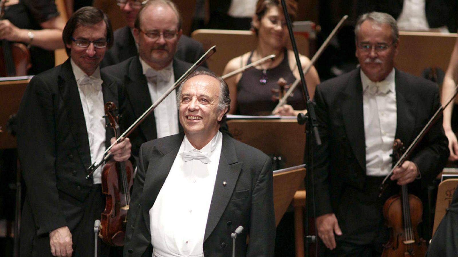 La soprano Ainhoa Arteta y el barítono Leo Nucci distinguidos con la Medalla de Oro de las Bellas Artes