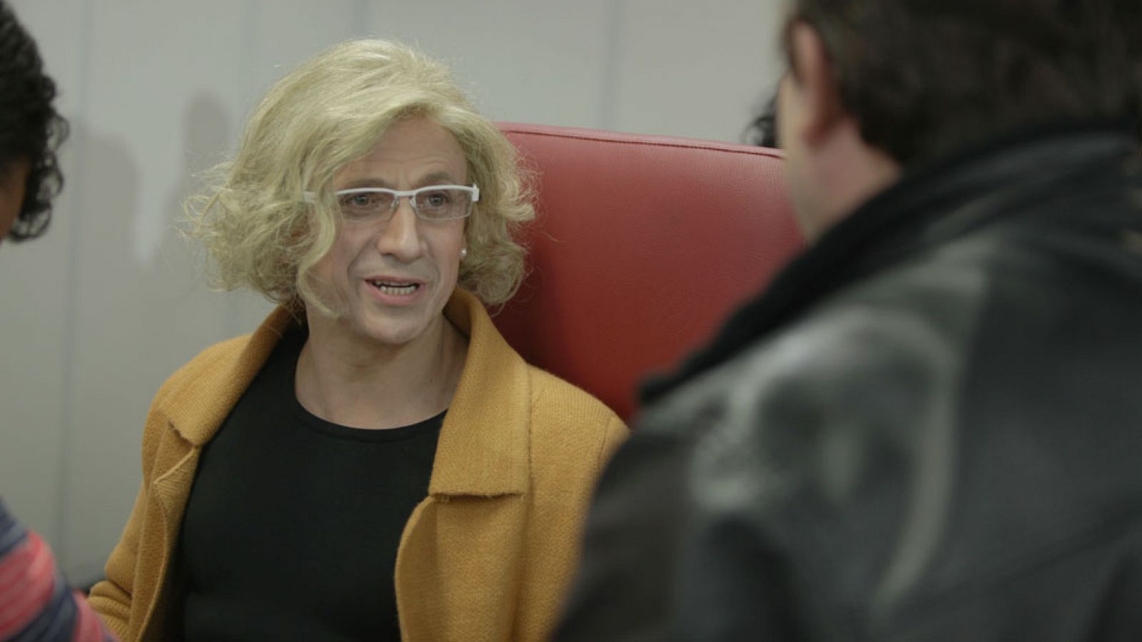 Especiales Nochevieja con José Mota: Así imita José Mota a Manuela Carmena | RTVE Play