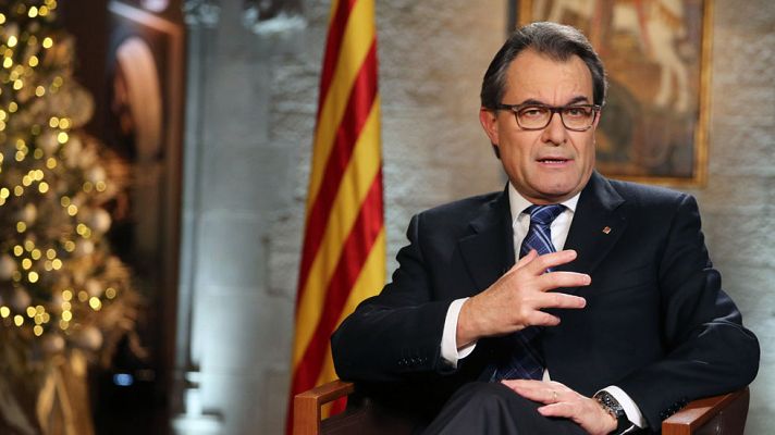 Telediario 1 - Artur Mas urge a la CUP a apoyar su investidura recordando el "deber de decidir" de los políticos