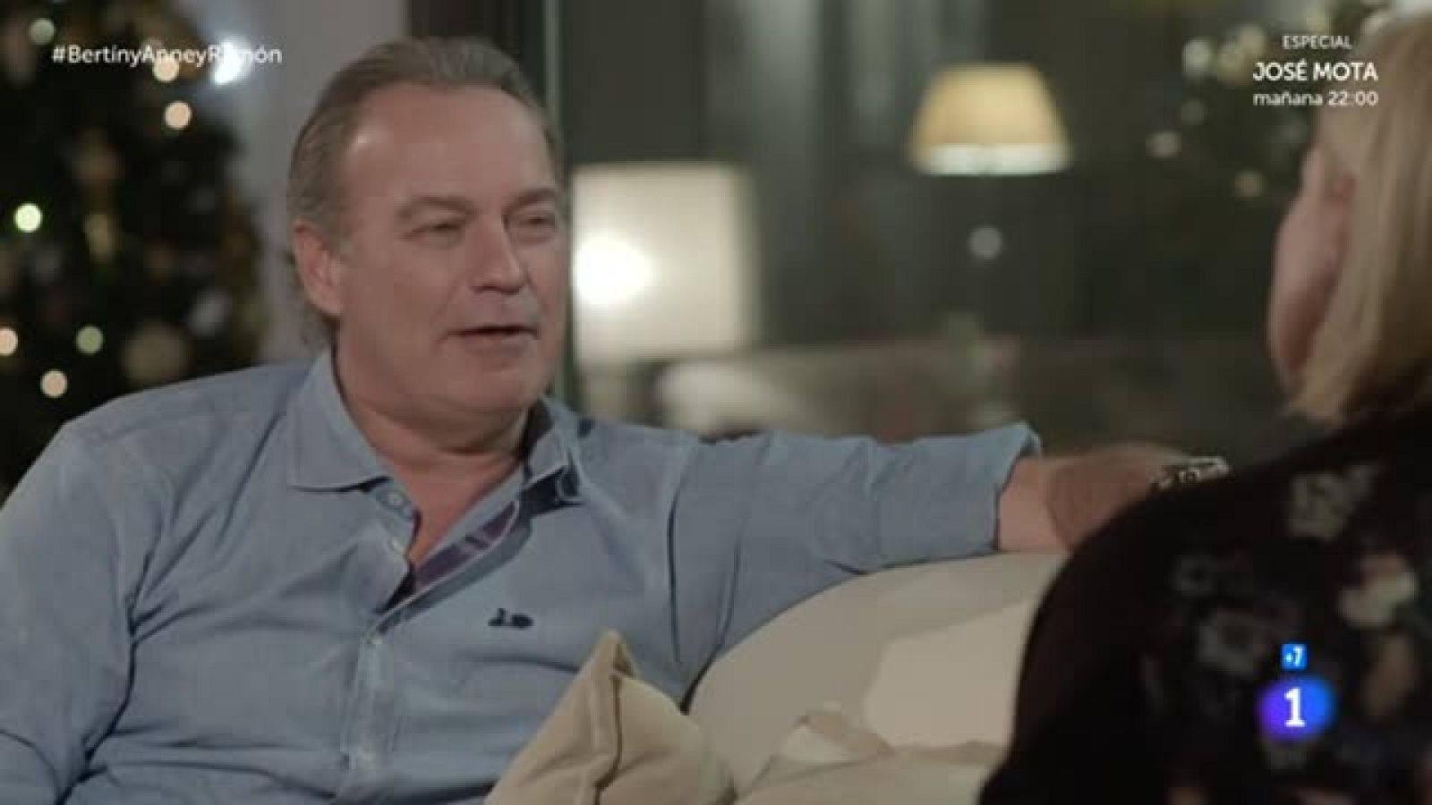 En la tuya o en la mía - Anne Igartiburu, su momento más surrealista en TV con Jon Cobra - En la tuya o en la mía | Ver