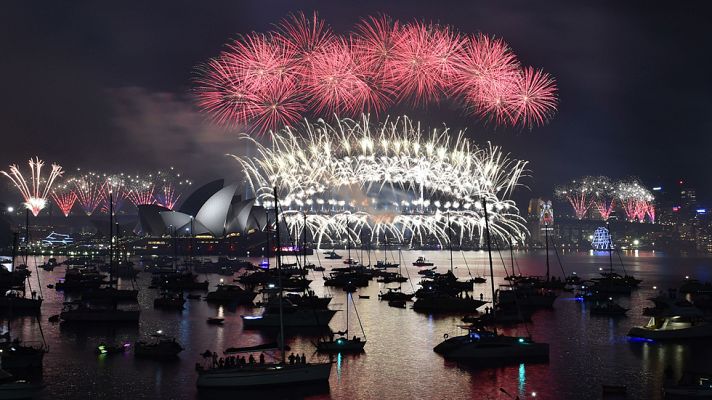 Informativo 24h - Fuegos artificiales en Sidney para celebrar la llegada de 2016