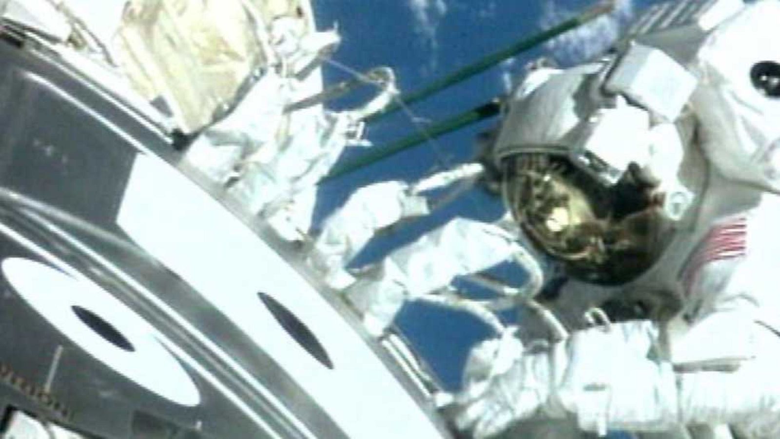 Fue informe - 2000, una odisea en el espacio (2000) - ver ahora