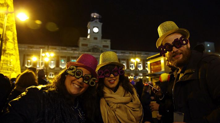 Telediario 1 - La Nochevieja en España, una geografía de variedad, originalidad y fuegos artificiales