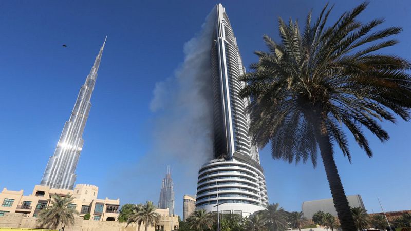 La rápida evacuación y los sistemas contra fuegos evitaron víctimas en el incendio en un rascacielos de Dubai