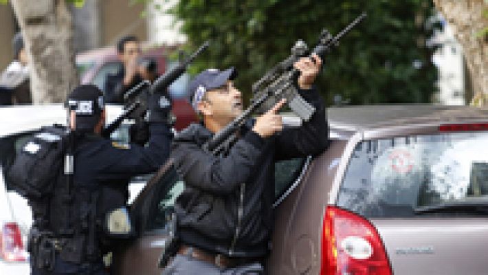 Informativo 24h - Dos muertos y siete heridos tras un tiroteo en un pub de Tel Aviv