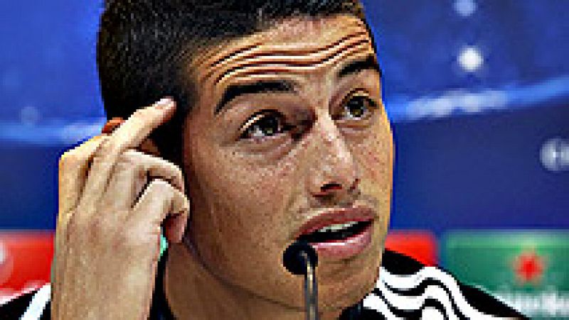 El jugador de fútbol James Rodríguez llegó este viernes a la ciudad deportiva del Real Madrid en Valdebebas perseguido por la Policía Nacional por circular a más de 200 kilómetros por hora. Así lo han confirmado a Efe fuentes policiales, que han seña