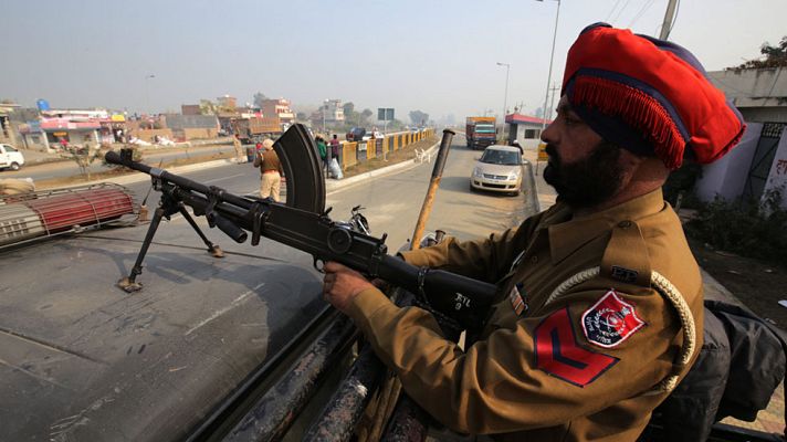 Informativo 24h - Al menos siete muertos en ataque a una base de las Fuerzas Aéreas indias