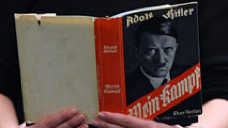 'Mein Kampf', el libro escrito por Hitler, libre de derechos de autor