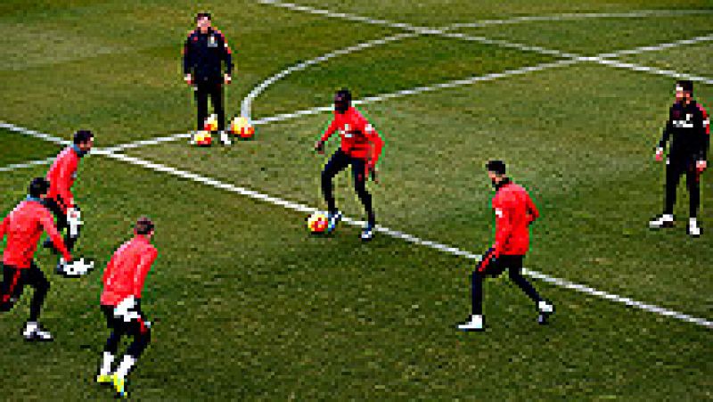 La primera jornada de 2016, este sábado en el estadio Vicente Calderón contra el Levante, someterá al Atlético de Madrid a un examen ofensivo y de efectividad en ataque, en su pulso por el liderato con el Barcelona y frente al colista de la tabla, qu