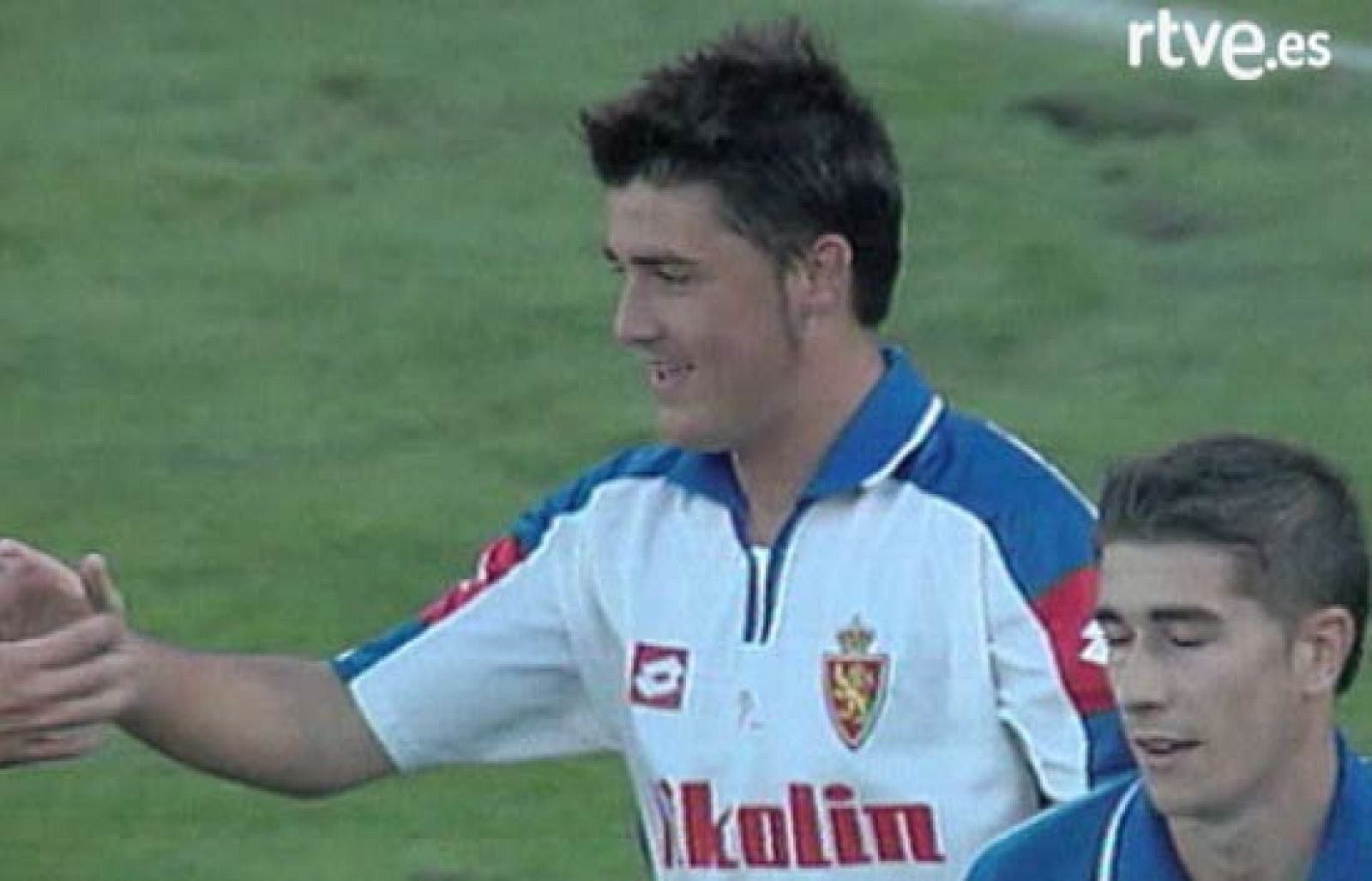 El delantero asturiano del Valencia logró ante el Sporting su gol número cien marcado de penalti 