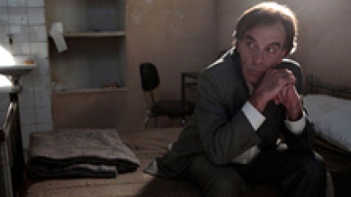 Cuéntame cómo pasó - Mauro sale de la cárcel