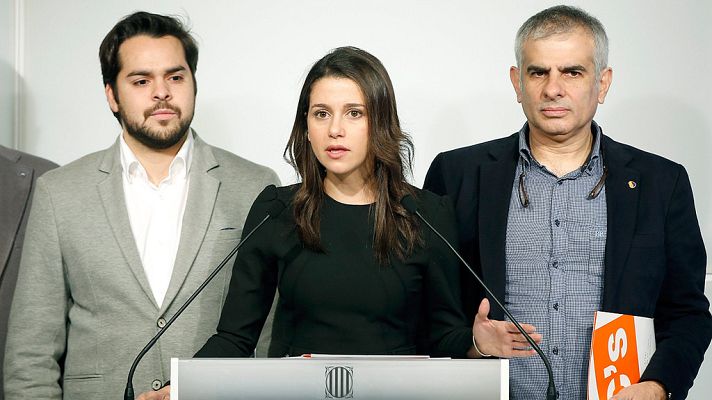 Telediario 1 - La mayoría de la oposición en el Parlament ve con buenos ojos unas nuevas elecciones en Cataluña