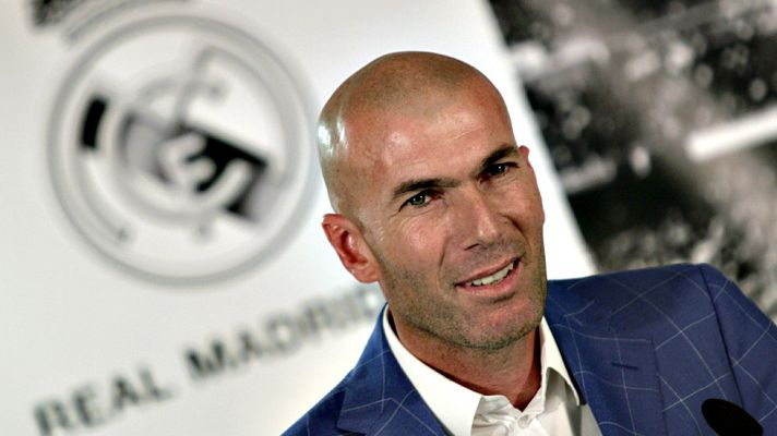 Telediario 1 - Zidane, el héroe de la 'Novena' afronta su gran salto