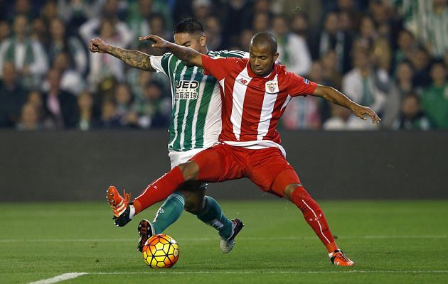 Telediario 1 - Sevilla y Betis llegan al derbi copero en un mal momento