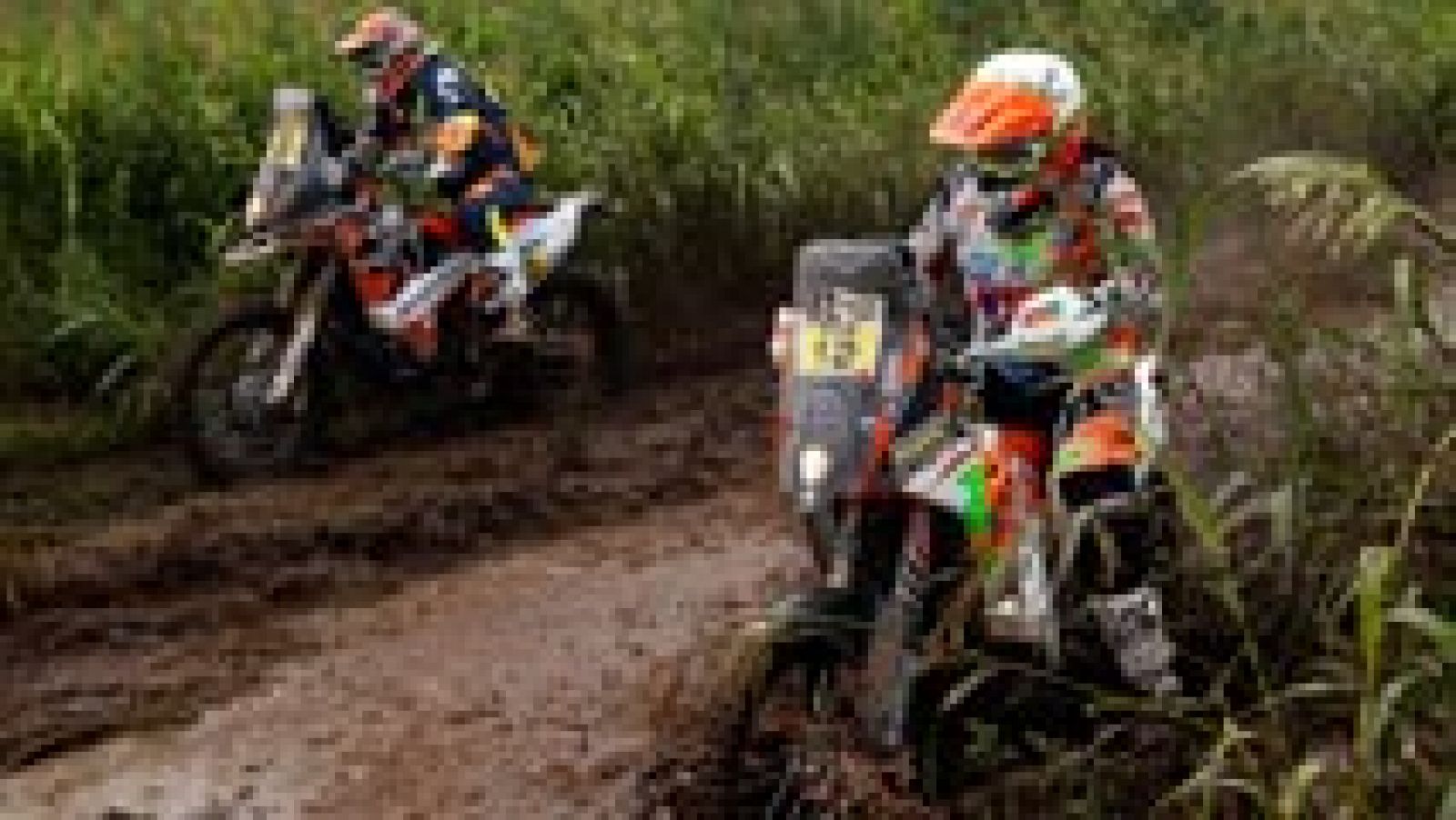 El mal tiempo añade dureza al Dakar | Ver