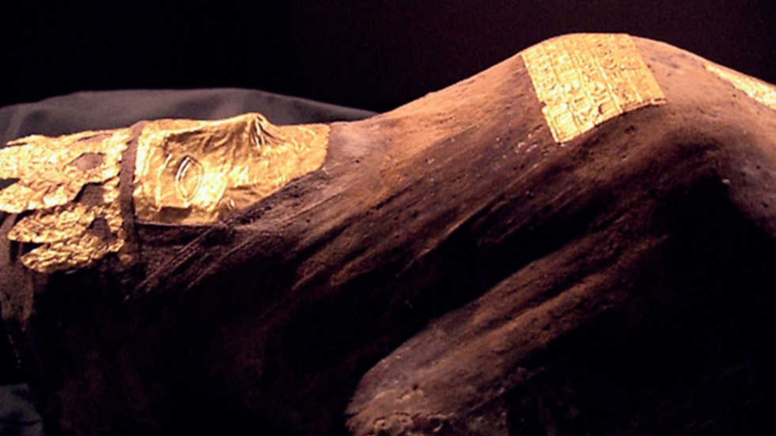 Documenta2 - El misterio de la momia real